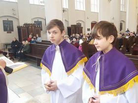 Ceremonia dołączenia do liturgicznej służby ministrantów i lektorów